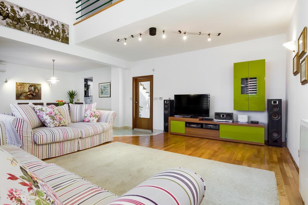 Kuca Za Odmor Kuzmanic Villa Kastela Ngoại thất bức ảnh