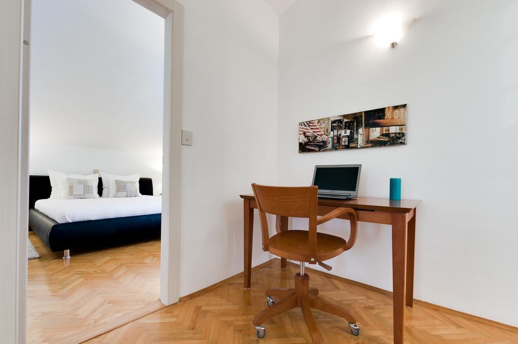 Kuca Za Odmor Kuzmanic Villa Kastela Ngoại thất bức ảnh