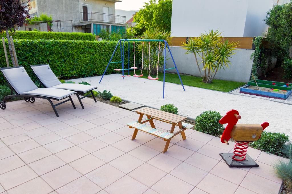 Kuca Za Odmor Kuzmanic Villa Kastela Ngoại thất bức ảnh